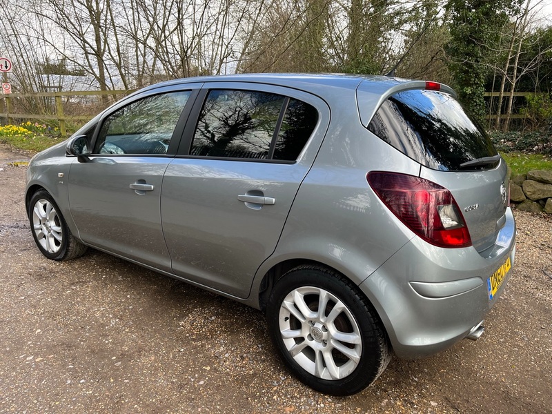 VAUXHALL CORSA